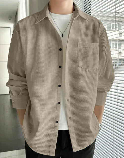 Men Regular Fit Shirt with Spread Collar