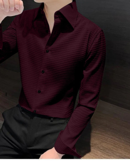 Men Regular Fit Shirt with Spread Collar