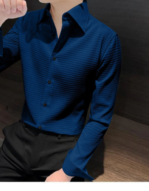 Men Regular Fit Shirt with Spread Collar