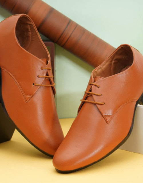 Round-Toe Lace-Up Shoes